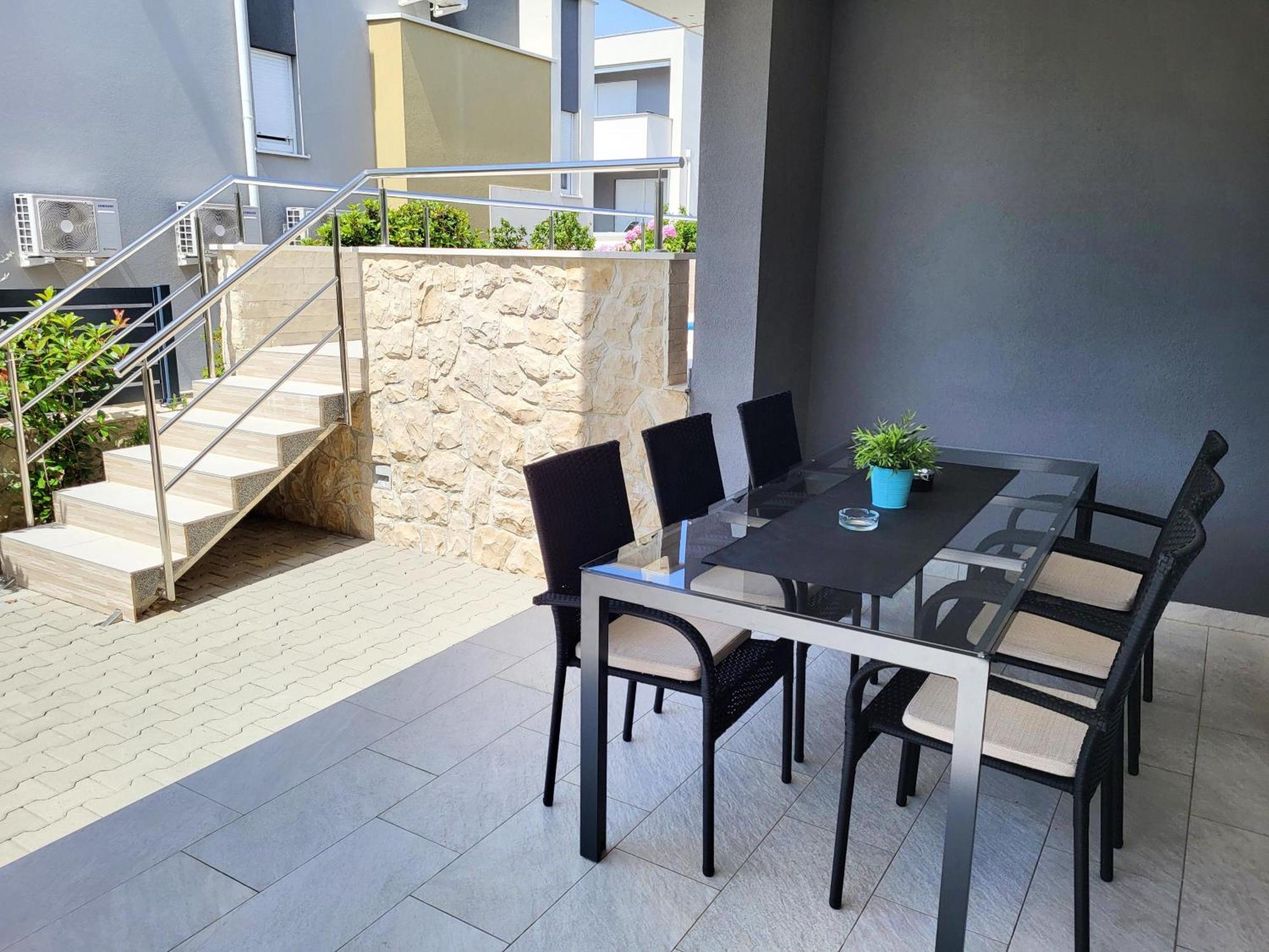 Villa Lumada Pool Apartments Novaglia Esterno foto